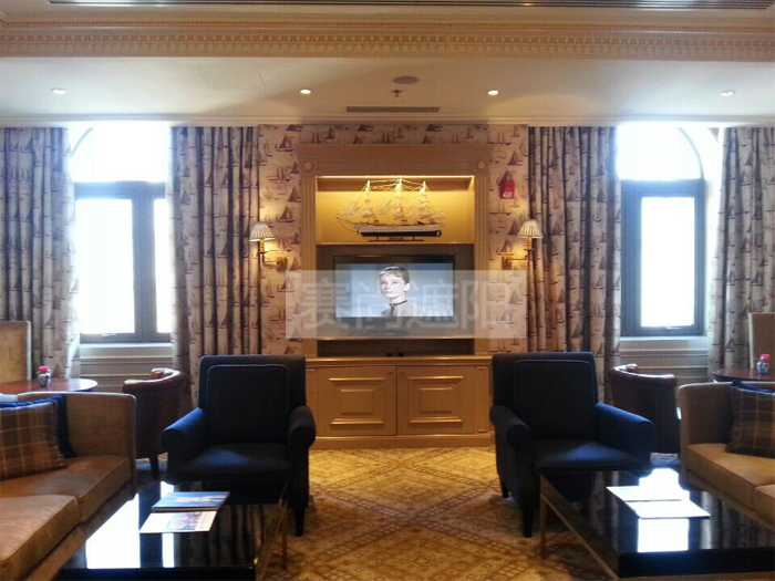 麗思卡爾頓酒店的電動窗簾